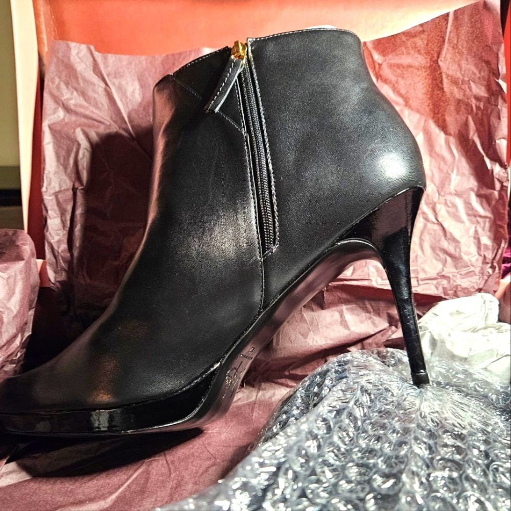 Zolfie Beatriz Leather booties